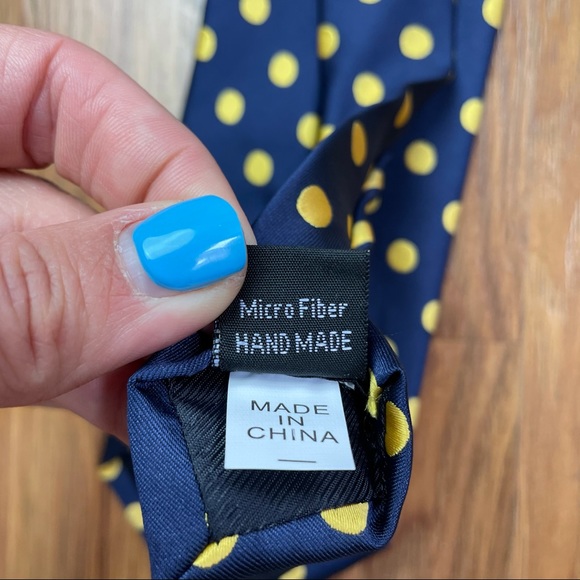 GianFranco NWT Tie and Matching Pocket Square Blue with Yellow Polkadots - Picture 4 of 4